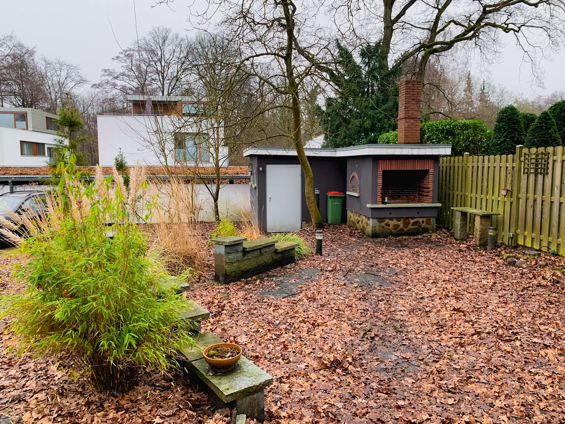 Garten mit Pizzaofen