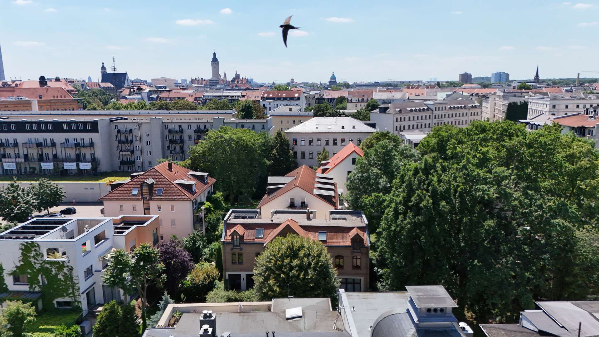 Weitblick über die Villa
