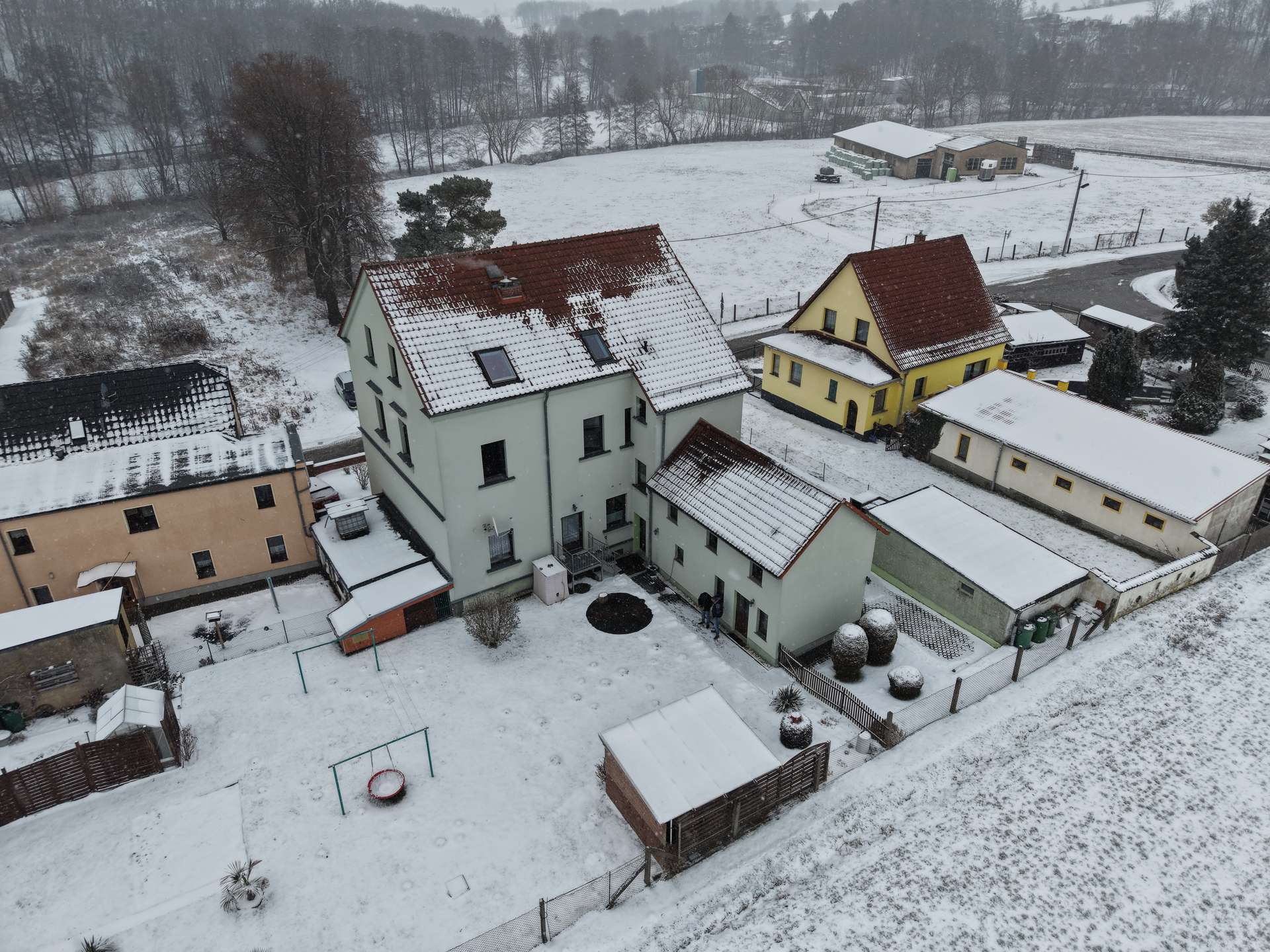 Hausansicht + Anbau