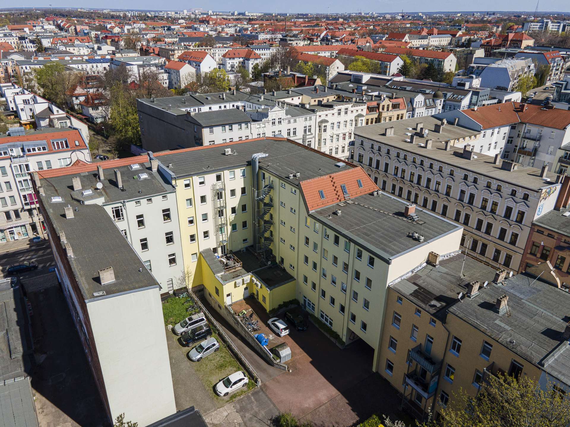 Rückansicht/ Innenhof