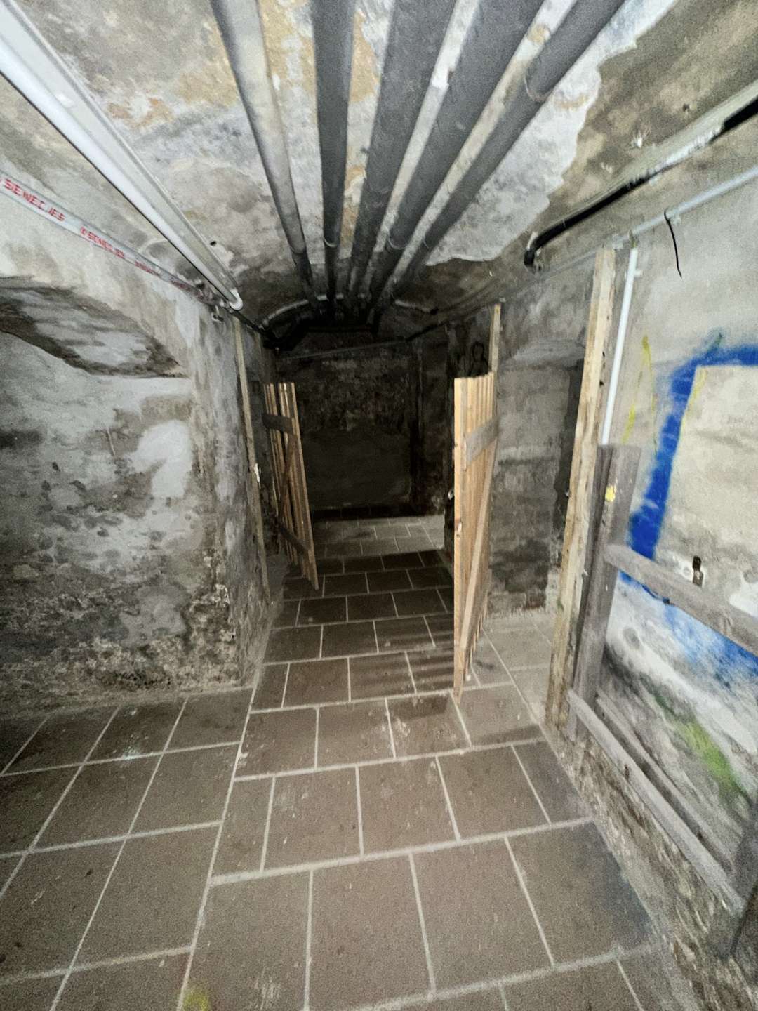 Keller