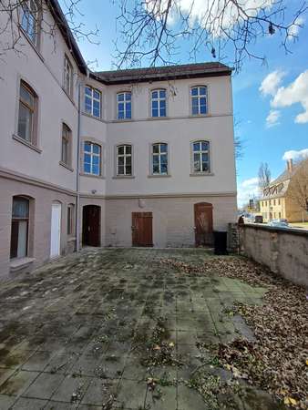 Eingang Hof