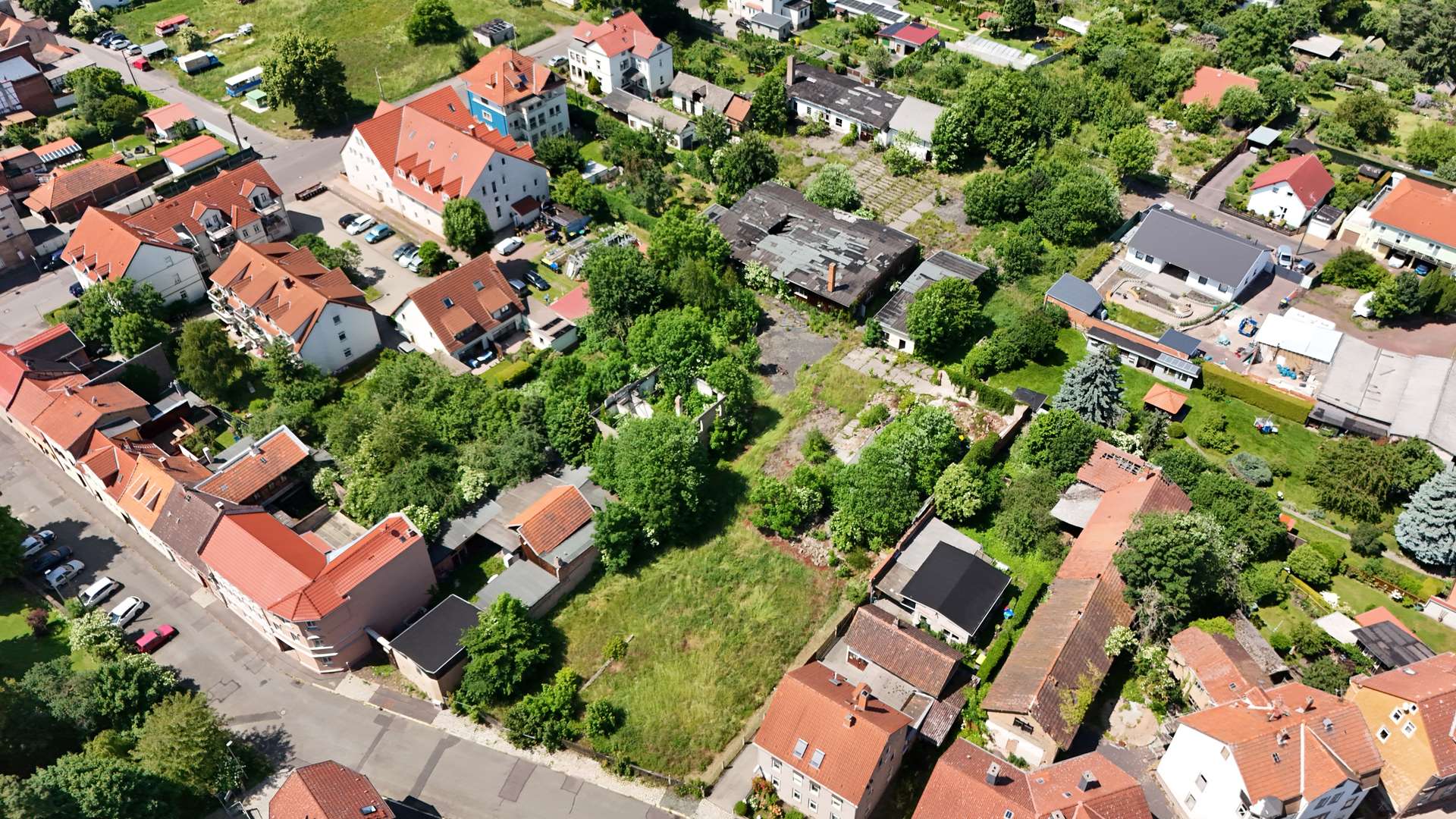 Grundstück