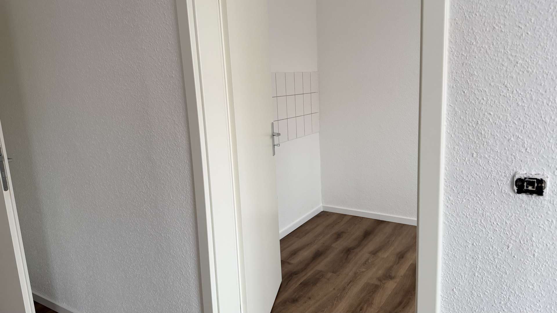 WE (Neuvermietung vorgesehen)