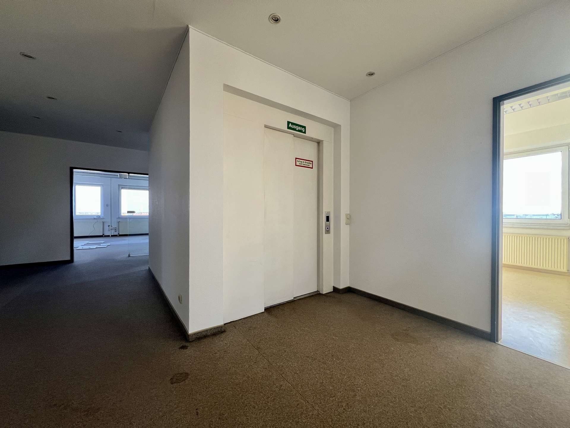 Fahrstuhl im 6. Obergeschoss