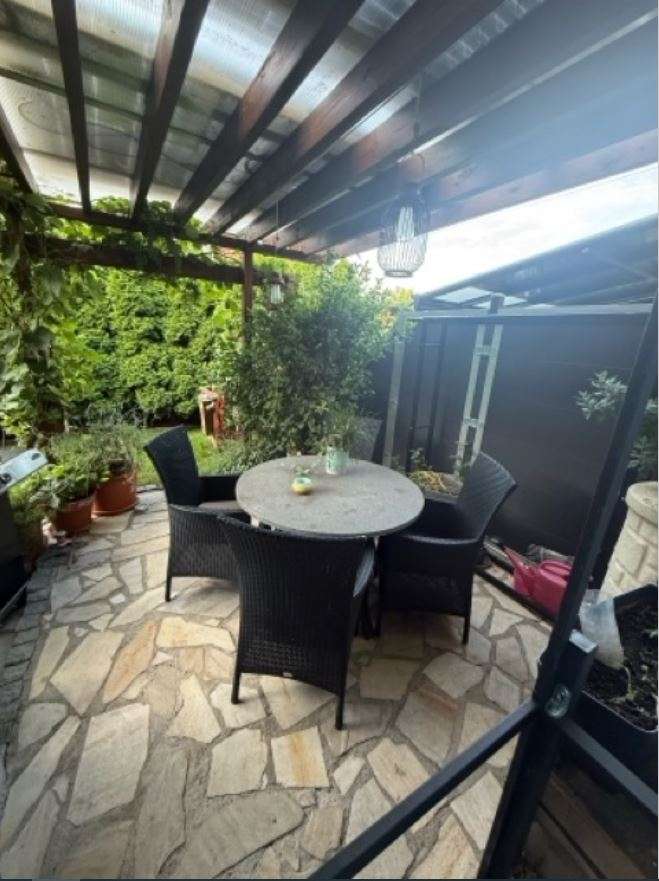 Überdachte Terrasse