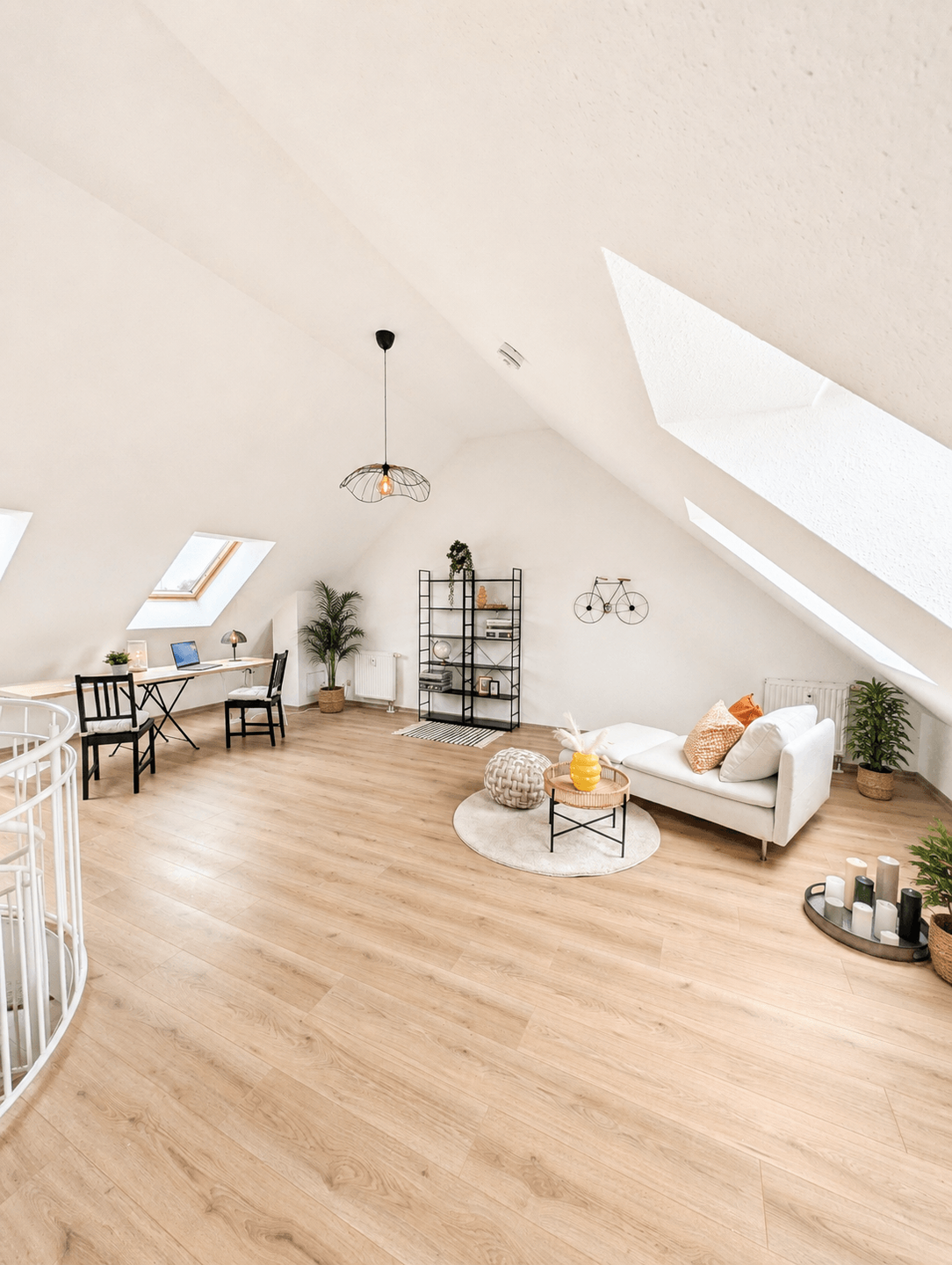 Studio (Dachgeschoss)