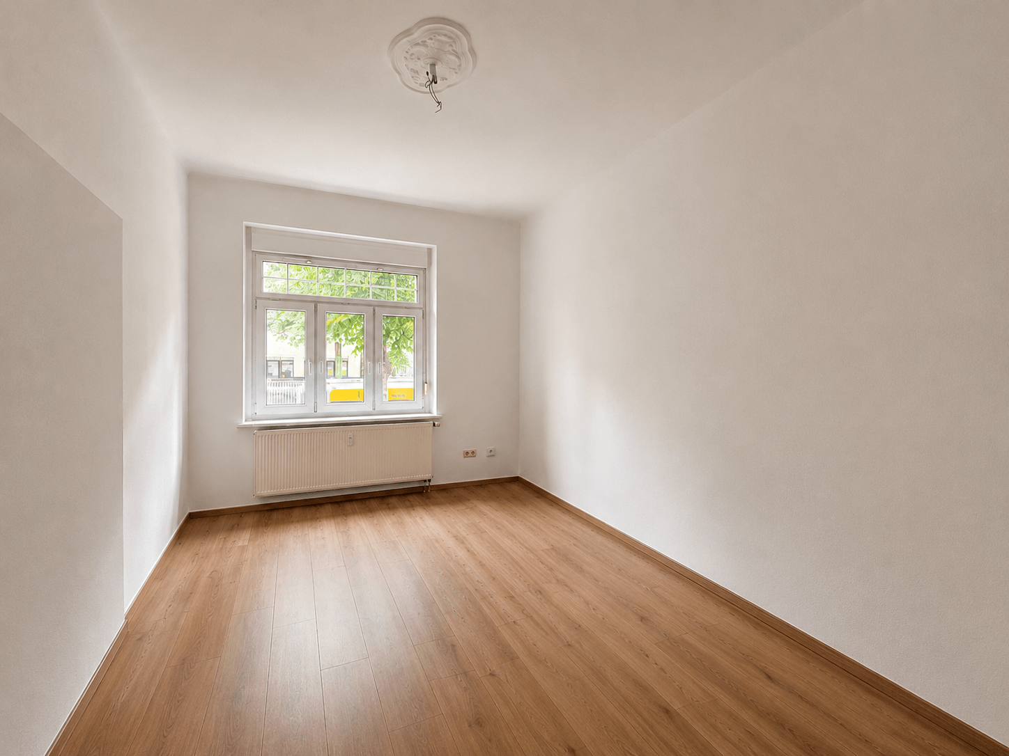 Wohnzimmer Ansicht 1