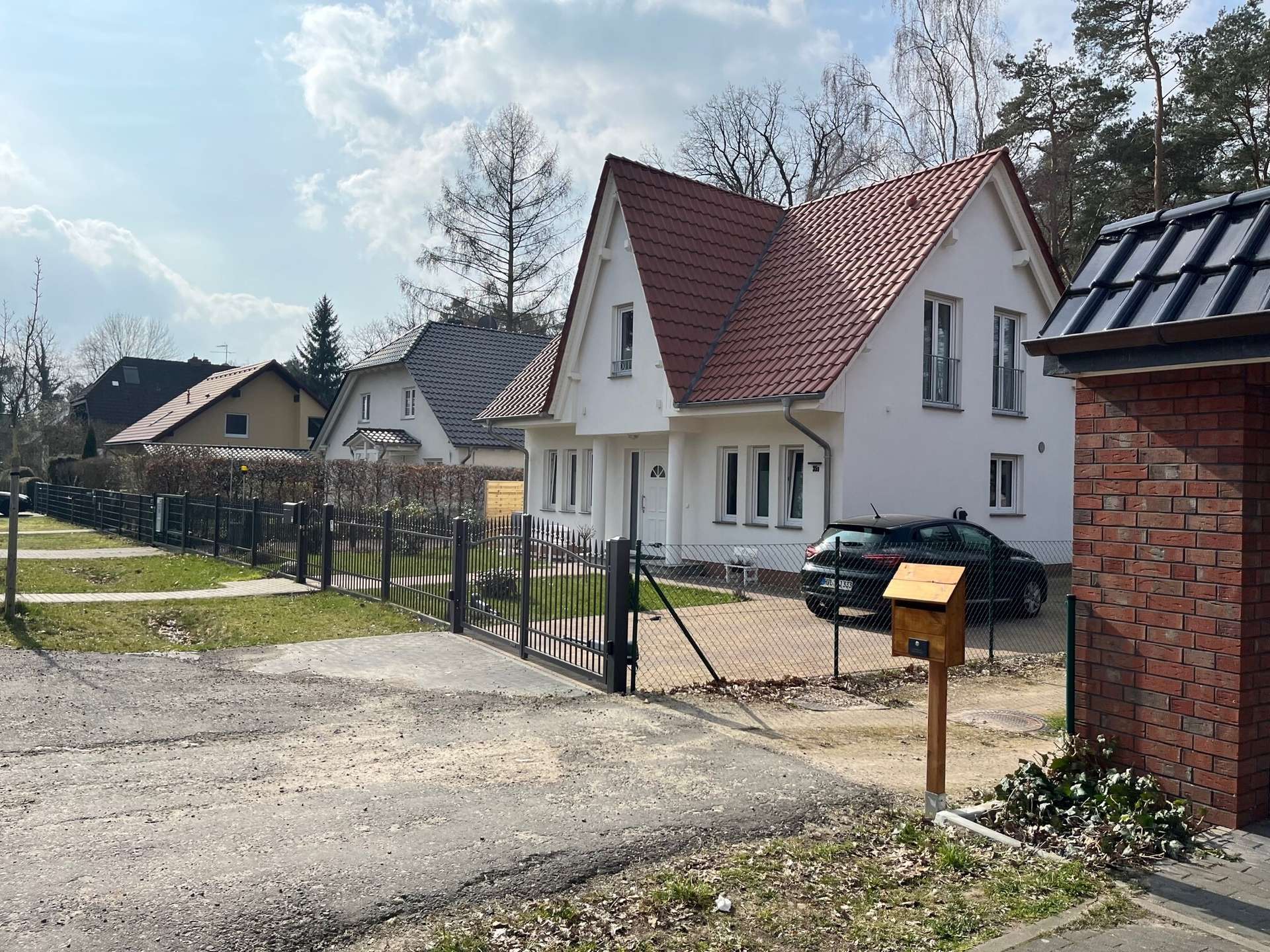 Bebauung gegenüber