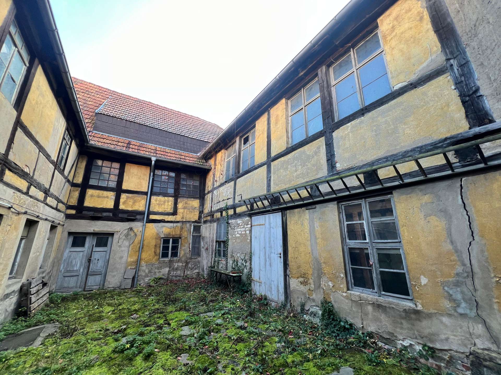 Hinterhaus unsaniert