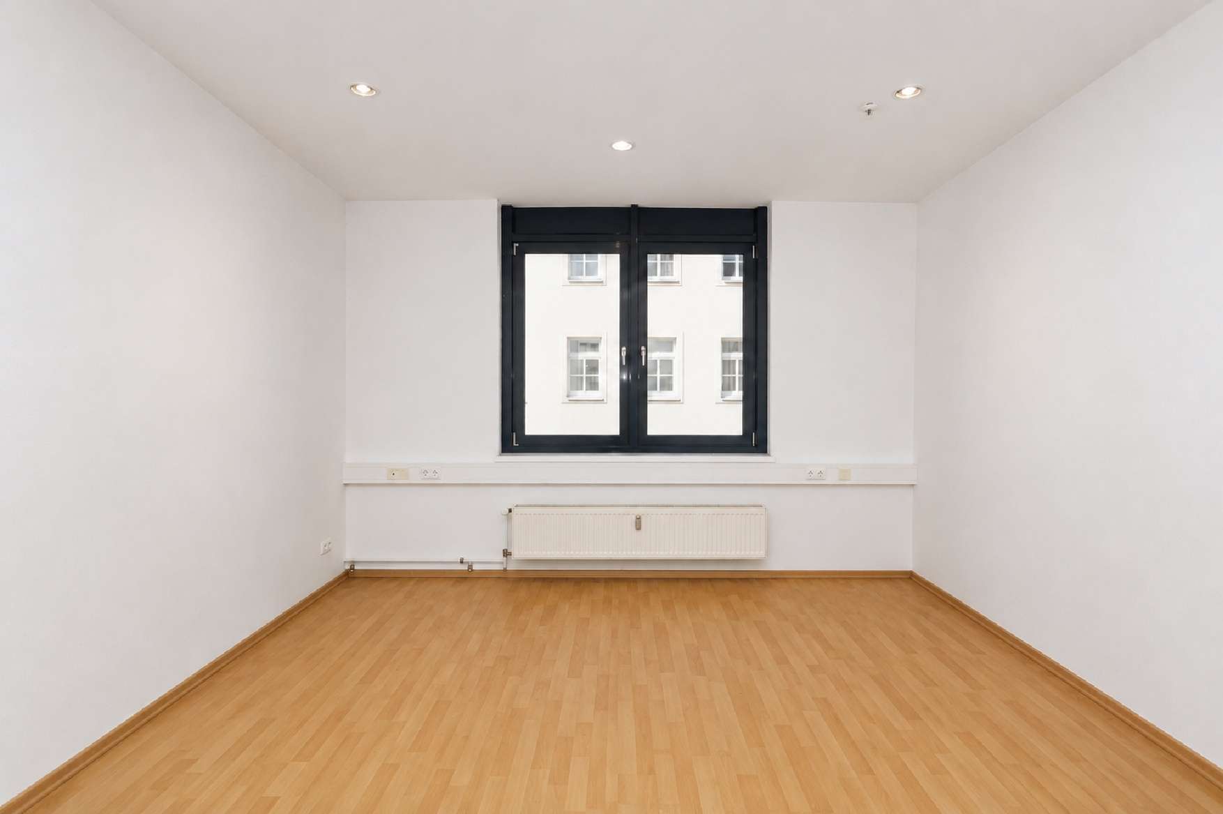 Büro (mit Referenzboden), Leipzig 