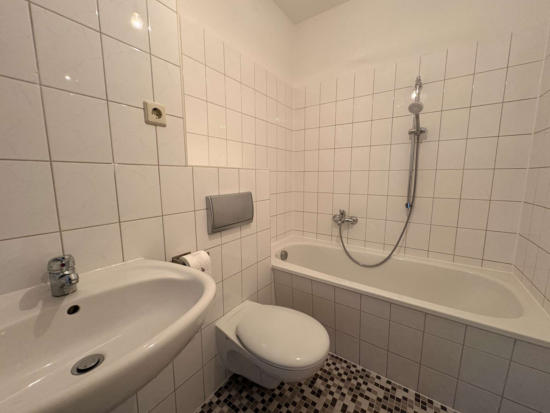 Bad, Chemnitz (Hilbersdorf), Klarastraße 24