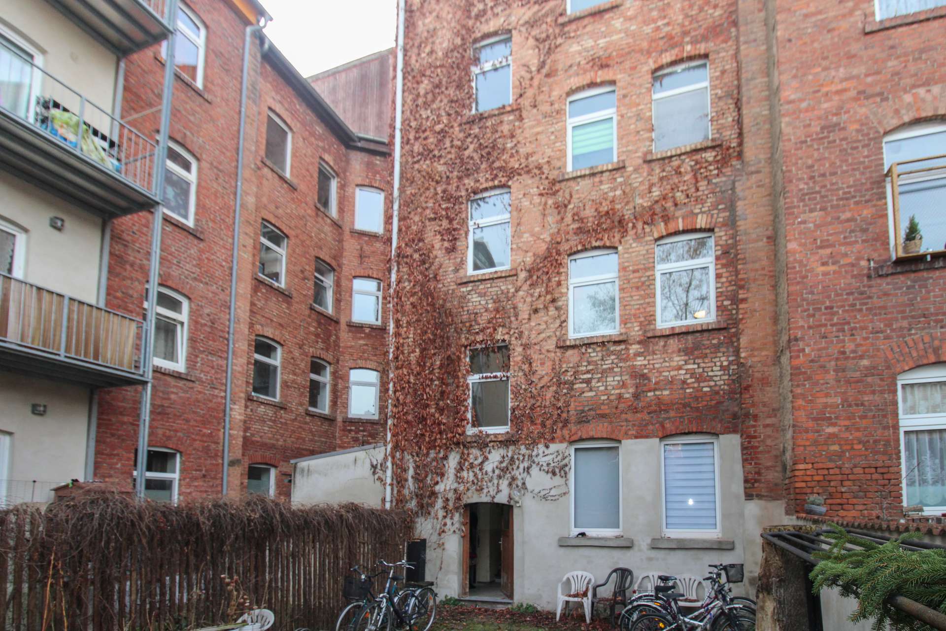 Rückansicht, Erfurt (Andreasvorstadt)