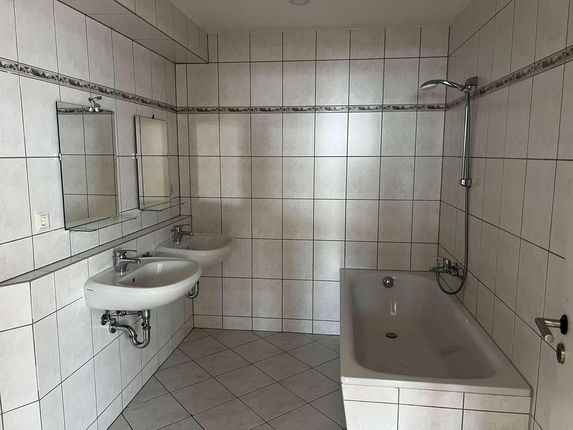 Bad, Leipzig (Neustadt-Neuschönefeld)