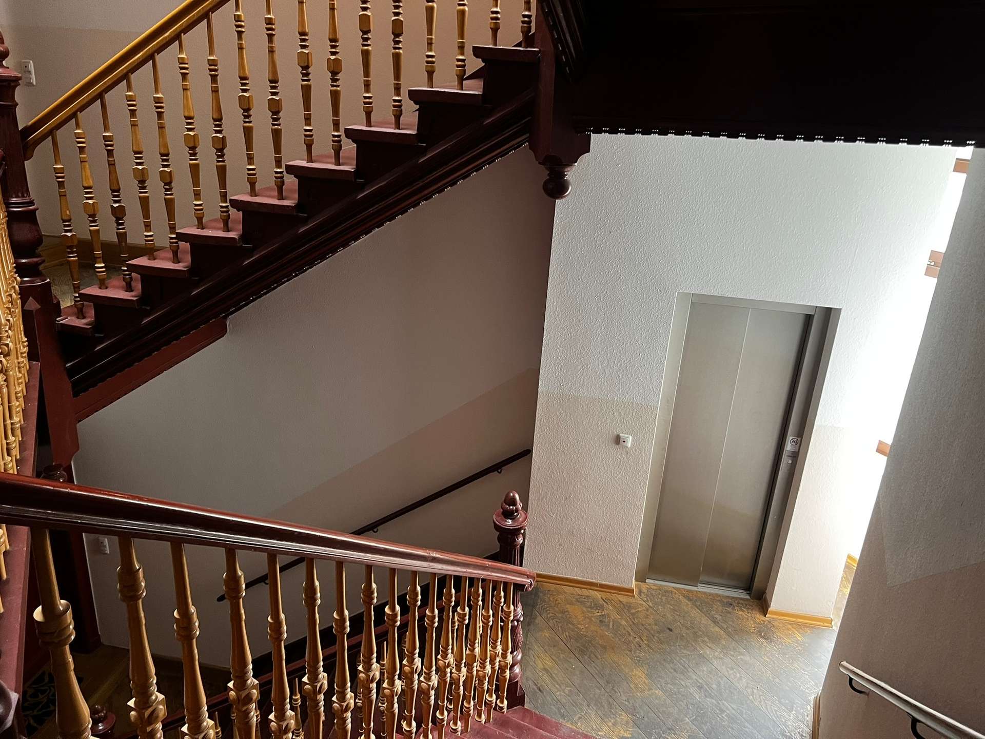 Treppenhaus mit Aufzug, Leipzig (Neustadt-Neuschönefeld)