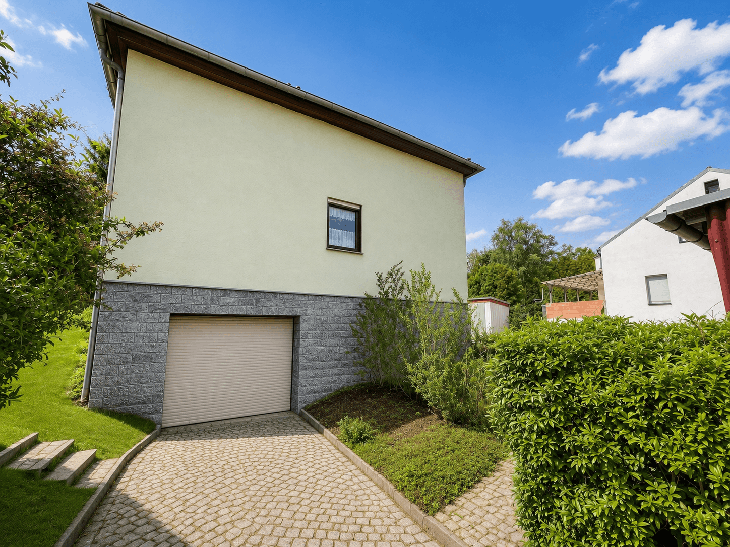 Straßenansicht - Einfahrt Garage, Zwickau (Oberhohndorf)
