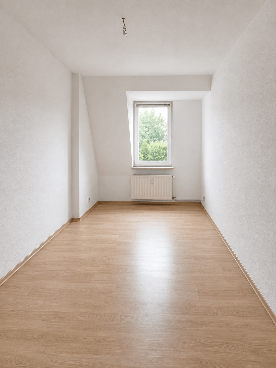 Zimmer (Referenzfoto), Leipzig (Neustadt-Neuschönefeld), Bergstraße 24