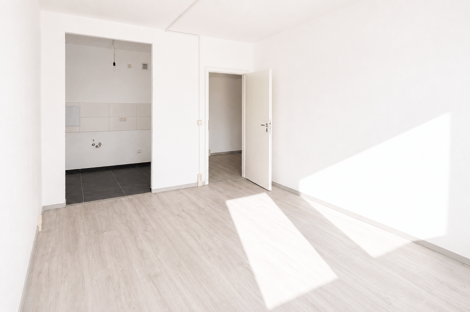3-Zimmer-Wohnung mit Badewanne – Wohnberechtigungsschein erforderlich - Photo 1